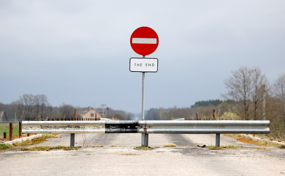 Sign marking the end of a road Sign marking the end of a road