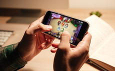 Smartphone gaming