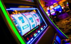 Slot machines and gaming cabinets