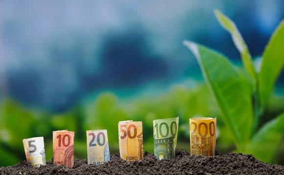 First closes of green funds in euros