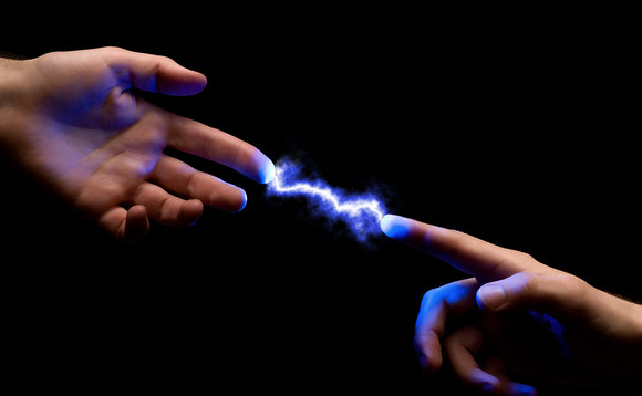 electricity-hands-web electricity-hands-web