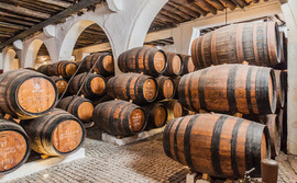 Vineyards and vintners Vineyards and vintners