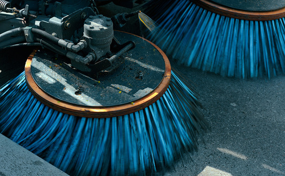 Street sweeping machines