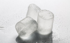 Polo Nord manufactures ice for drinks