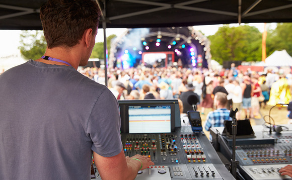 Sound engineers and mixing desks Sound engineers and mixing desks