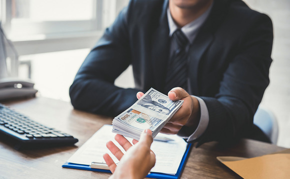 Peer-to-peer loans between SMEs Peer-to-peer loans between SMEs