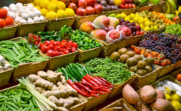 Groceries and food markets Groceries and food markets