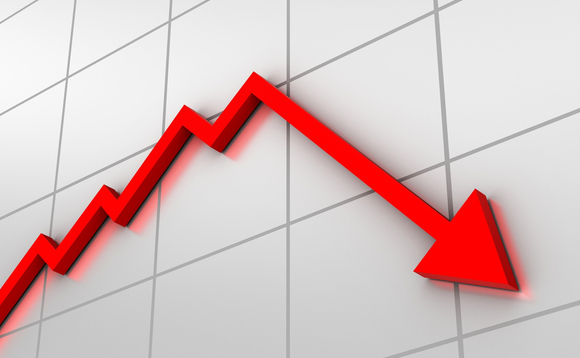 Arrow pointing downwards on graph Arrow pointing downwards on graph
